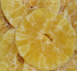 pineapple-dried